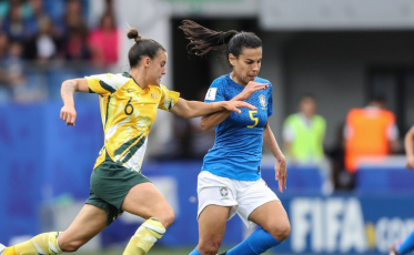 Brasil é superado pela Austrália, 3 a 2