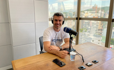 Sem coligar, Novo projeta eleger até oito deputados em SC