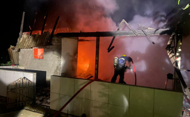 Incêndio atinge residência em Turvo