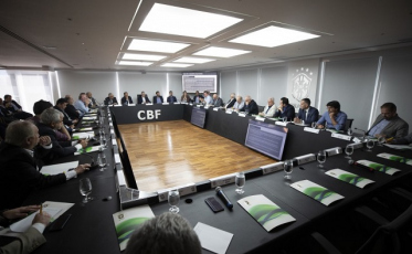 CBF e clubes rediscutem concorrência dos direitos internacionais