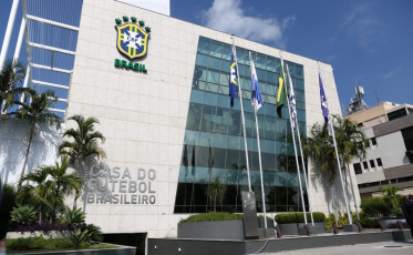Ministério orienta e federações anunciam futebol sem torcida