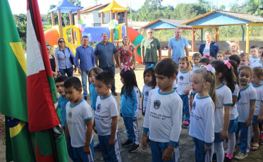 Pequeno Príncipe inaugura parque infantil