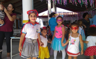 Clima de Carnaval invade as unidades de ensino de Balneário Arroio do Silva
