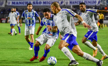 FCF emite nota condenando erros do VAR