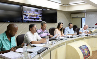 Ex-secretário é condenado por desviar valores de bolsas de estudos