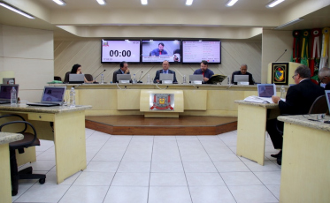 ForCri e OS sugerem corte do repasse à Câmara pela metade