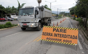 Sem tráfego, com prejuízo a quem transporta