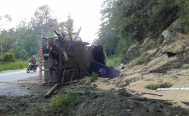 Caminhoneiro de Lauro Müller morre em acidente