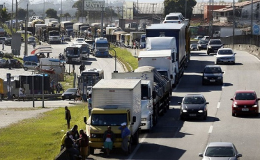 “Os caminhoneiros estão parando porque não tem carga”