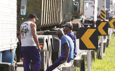 Nova tabela de fretes revolta caminhoneiros
