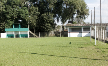 Campo da Vila Franca é revitalizado em Forquilhinha
