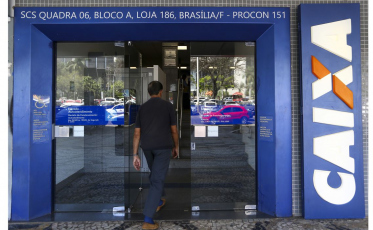 Caixa abre agências neste sábado para saques de auxílio