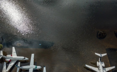 Aeroporto de Porto Alegre retomará embarque e desembarque na segunda-feira