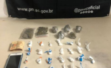 Homem é preso por tráfico de drogas após publicação em rede social