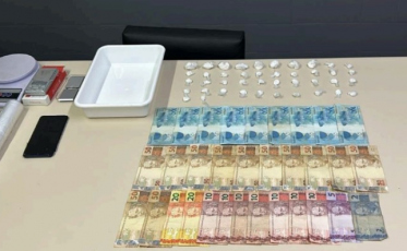 Com transação via Pix, jovem é preso por venda de drogas em kitnet