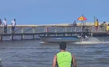 Barco fica à deriva com criança sozinha em Araranguá