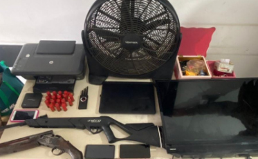 Polícia Militar prende três criminosos após assaltarem residência em Praia Grande