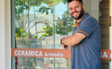 A comunicação não tradicional da Cerâmica Armodio no Ninguém Morre de Tédio