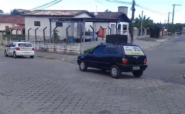 Coronavírus: carros de som nas ruas em Criciúma