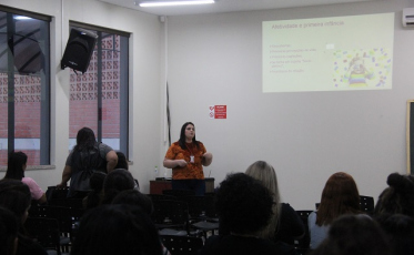 Departamento de Educação Infantil da Afasc realiza formação para estagiárias