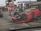 Perseguição termina em capotamento na Santa Luzia