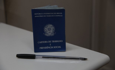 SC dispõe de quase 2 mil vagas de emprego em várias regiões