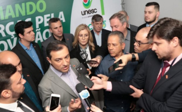 A aposta de Carlos Moisés é nas economias