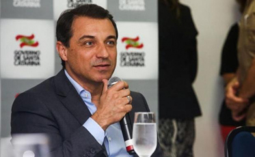 Governador apresenta Caderno Digital de Proposição de Emendas