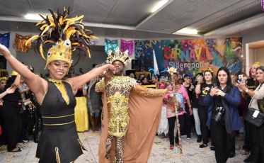 Carnaval de Inverno do Idoso lota Siderópolis Clube