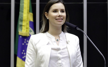 Projeto que deserda quem comete abandono afetivo é aprovado na Câmara