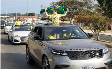 Na Avenida Centenário, Bolsonaristas defendem liberdade de expressão (VÍDEOS)