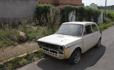 Carros abandonados: qual atitude tomar?