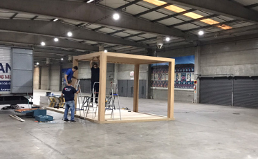 Estrutura da Feira CasaPronta Criciúma começa a ser montada