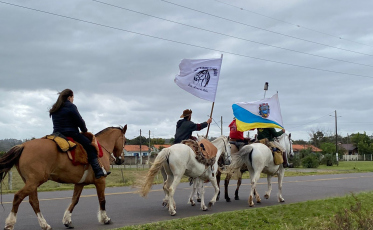 Com a chegada da Chama Crioula, Semana Farroupilha inicia neste domingo em Balneário Arroio do Silva