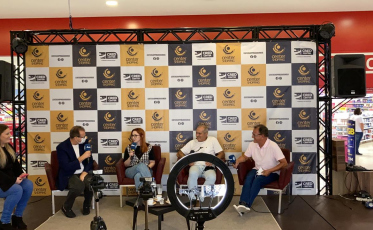 Som Maior ao vivo no Center Shopping Araranguá