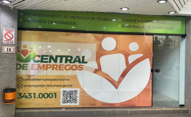 Em três meses de funcionamento, mais de 2,5 mil currículos foram cadastrados na Central do Emprego 