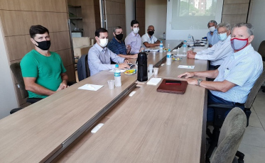 Ceramistas voltam a ameaçar greve