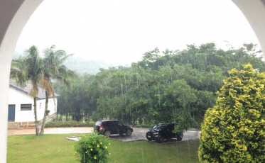 Urussanga: Pancada de chuva com granizo