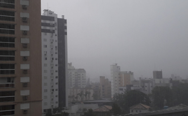 Pancada de chuva mas sem novos transtornos
