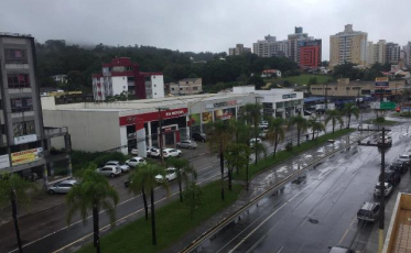 Chove hoje. A partir de quarta, tempo bom 