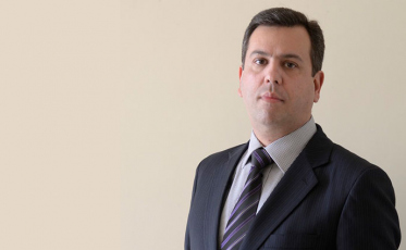 Na política estadual “todo mundo namora todo mundo”, diz Roberto Azevedo