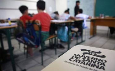 Governador convoca 2 mil concursados para a educação