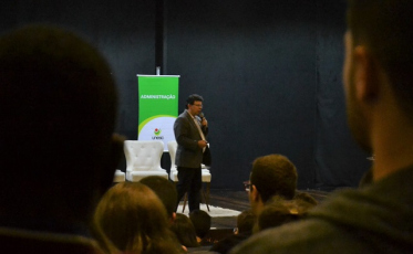 Novas tecnologias e gestão contemporânea em palestra na Unesc