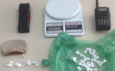 Traficante é preso com cocaína