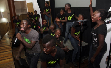 Os órfãos de Uganda voltam a cantar em Criciúma (VÍDEOS)