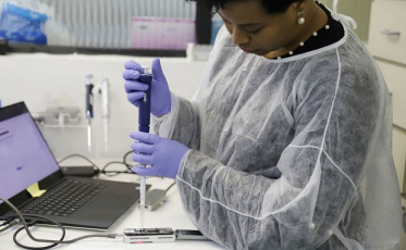 Ainda não há estudos definitivos para tratamento de Covid-19, aponta especialista