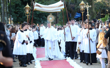 Sem tapetes nas ruas de Criciúma no Corpus Christi deste ano 
