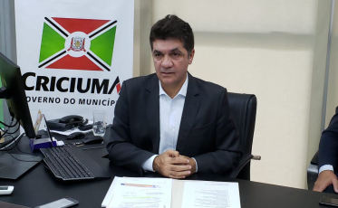 “É para salvar vidas”, diz Salvaro sobre restrições mantidas