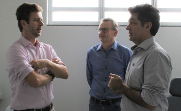 Clínica auditiva via SUS começa a atender pacientes em Criciúma