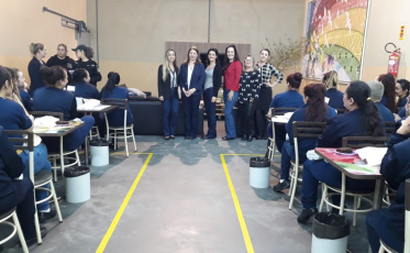 Creas de Içara realiza socialização com mulheres presas